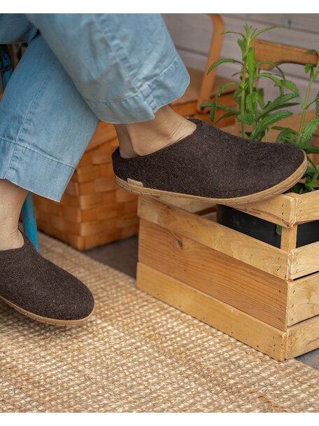 Glerups Wool slippers rubber sole - chestnut