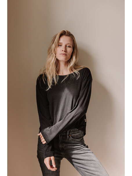 Unaduna Relaxed-fit longsleeve Mari pointelle wool/silk - ebony