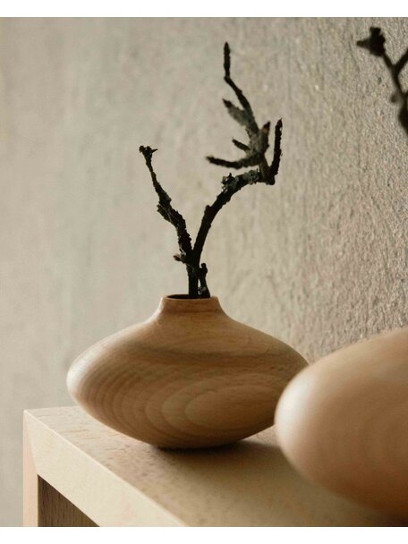 Wooden Story Tiny flower pot - number 5