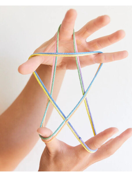 Sarah's Silks Rainbow string game