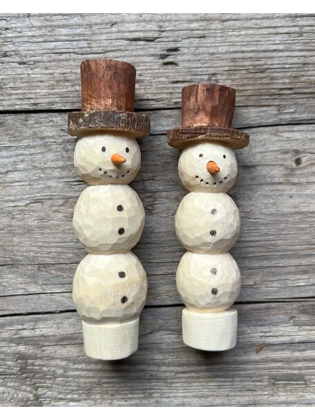 Kids at work Wood carving knife