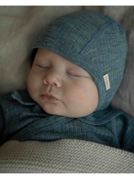 Unaduna Baby bonnet of wool rib - nila