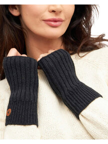 Apu Kuntur Wrist warmers from alpaca wool - black