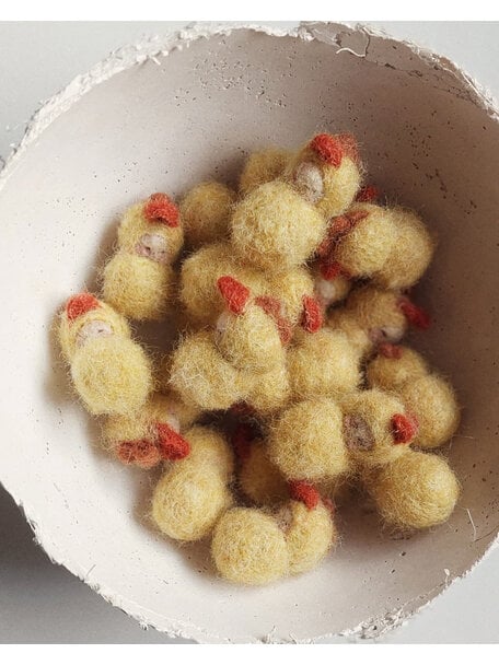 Studio Motane Walnut baby - chick