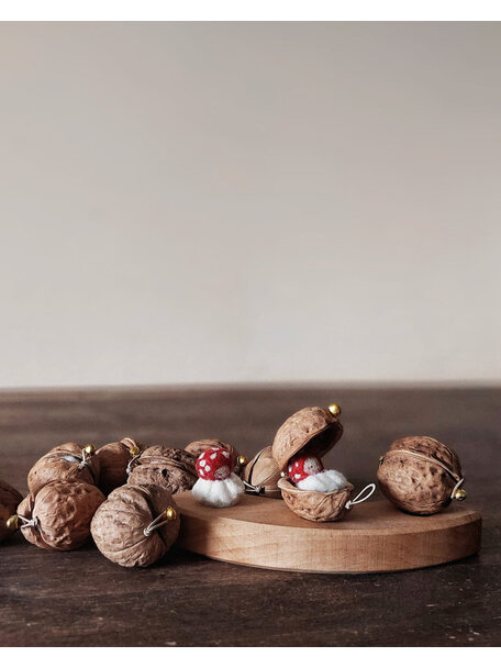 Studio Motane Walnut baby - mushroom