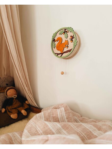 De Noest Music box - squirrel