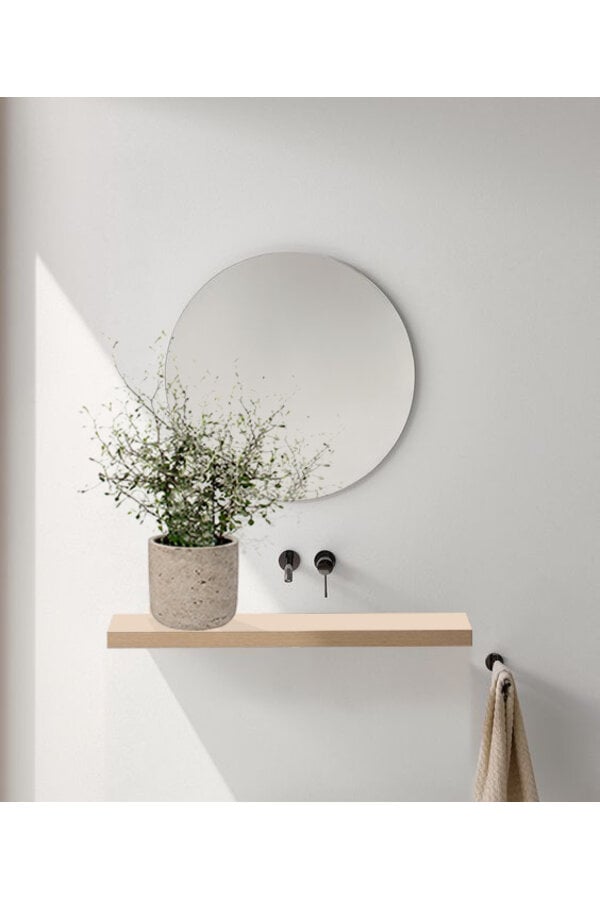 Maori Green Leaf in Charlie Grey Pot