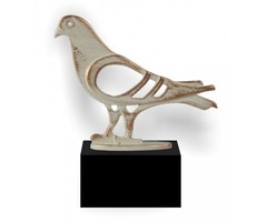 Trofee duif van metaaal