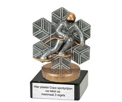 Resin Ski figuur op marmer