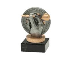 Resin Dart figuur op marmer