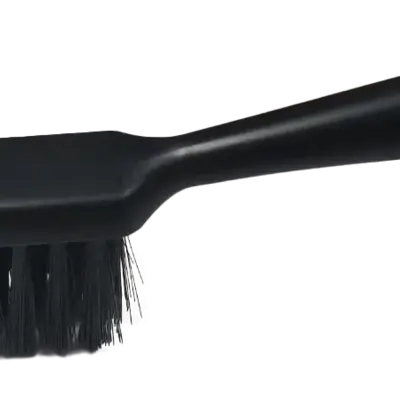 Hand brushes and squeegees