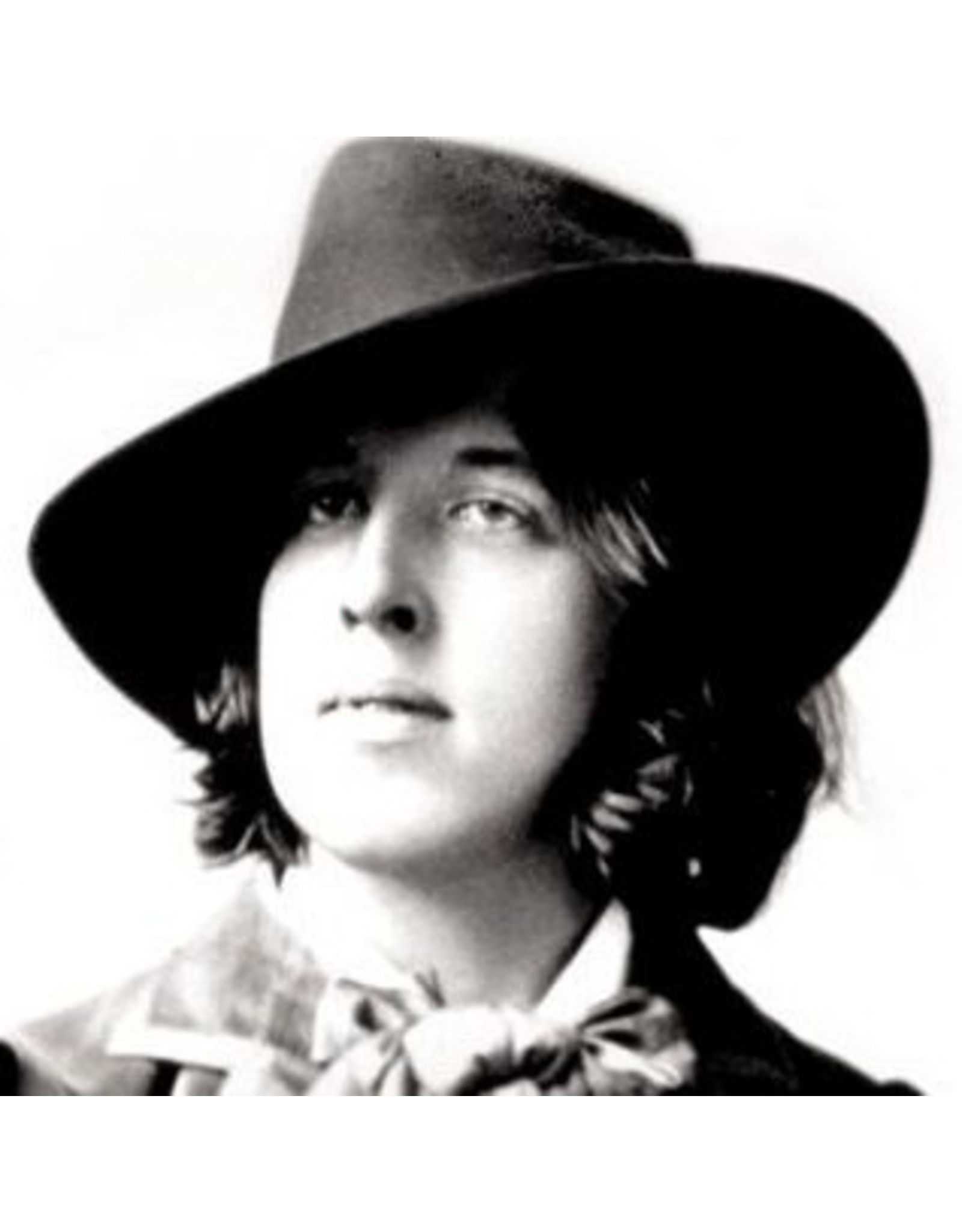 Oscar Wilde All art is quite useless ♂