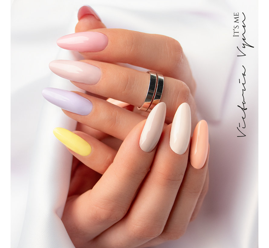 Victoria Vyn Gellak | Gel Nagellak | Pure Sweet Summer Collectie | 176 Nostalgic Beige | 8 ml. | Nude