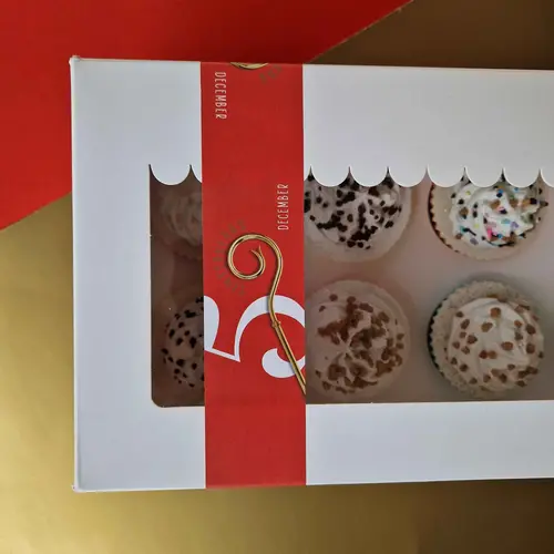 Cupcakedozen.nl Wrap sticker - Sinterklaas 50 x 4 cm (25 pieces)