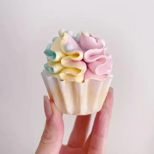 Moreish Cakes Ripple Cupcake Liners - White (96 pieces)