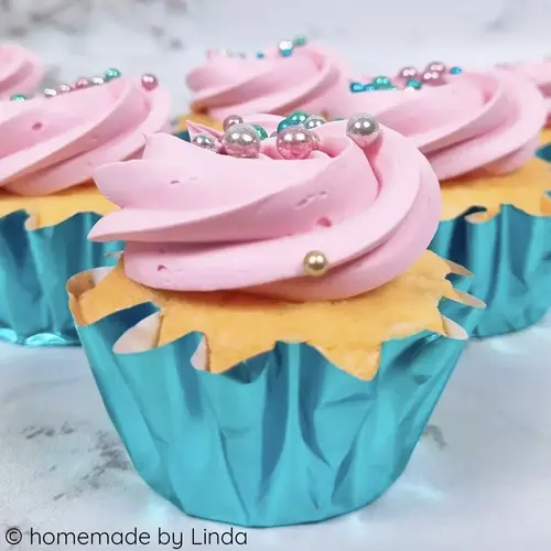 Moreish Cakes Cupcake Förmchen mit Rippen - Blau (96 Stück)