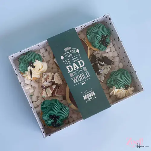 Cupcakedozen.nl Sleeve Father's Day for 25 x 20 x 7 cm sweets boxes (10 pieces)