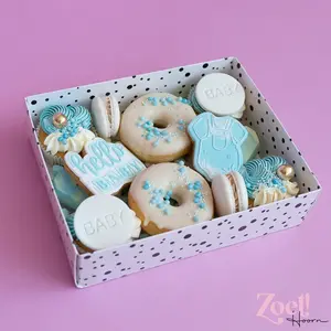 Cupcakedozen.nl White sweetsbox with black dots (10 pcs)