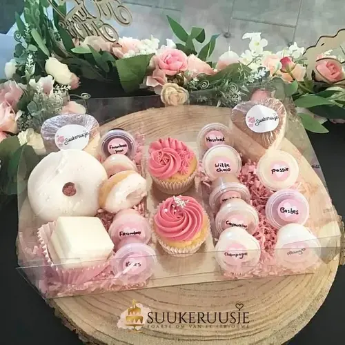 Cupcakedozen.nl Einsätze für 2 Cupcakes aus recyceltem Kunststoff (25 Stück)