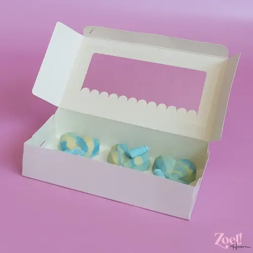 Cupcakedozen.nl Witte sweet box - 23 x12,5 x 5 cm + winkelluifel venster (25 stuks)