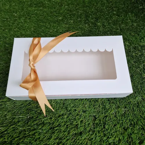 Cupcakedozen.nl Witte sweet box - 23 x12,5 x 5 cm + winkelluifel venster (25 stuks)