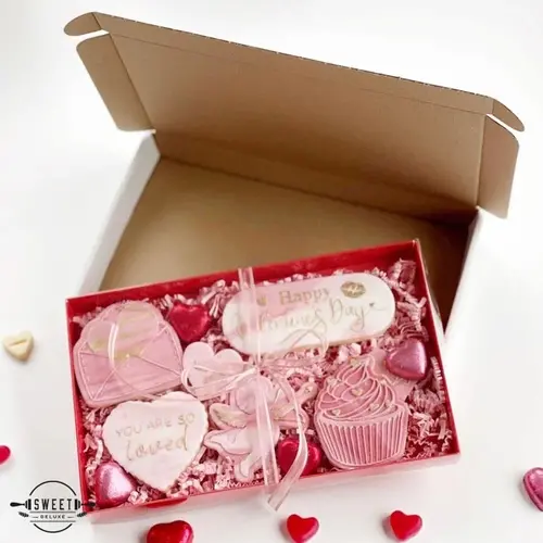 Cupcakedozen.nl Red pink (letterbox) box for cookies - 250 x 155 x 26 mm (per 25 pieces)