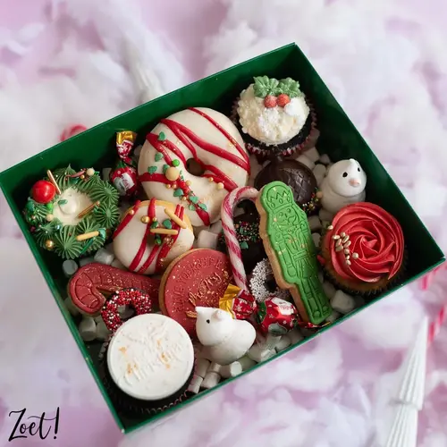 Cupcakedozen.nl Groene sweet box met transparant deksel - 25 x 20 x 7 cm (per 50 stuks)