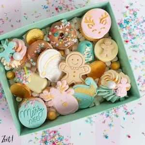 Cupcakedozen.nl Mint sweet box met transparant deksel