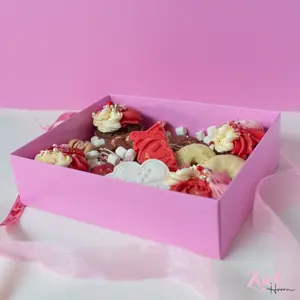 Cupcakedozen.nl Roze sweet box met transparant deksel