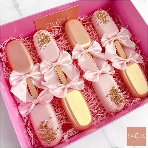 Cupcakedozen.nl Freche rosa Sweet Box mit transparentem Deckel - 25 x 20 x 7 cm