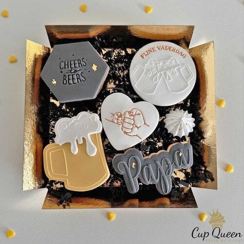 Cupcakedozen.nl Sweet box gold - 15x15x3 (25 pcs) Cupcakedozen.nl Sweet box gold - 15x15x3 (25 pcs)