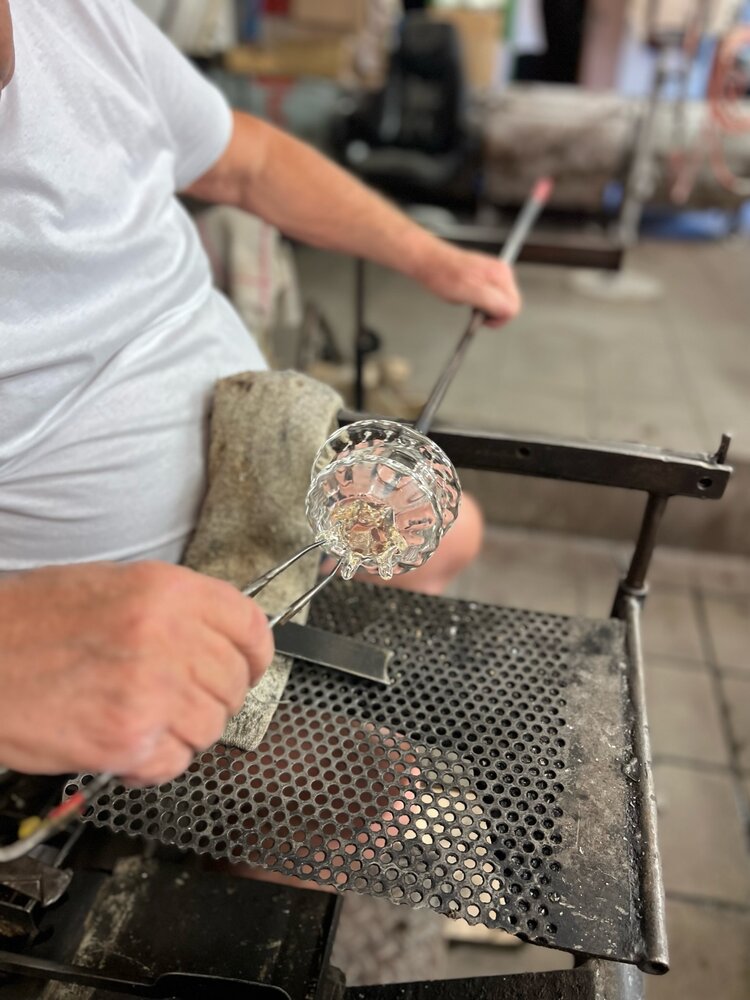 Skloglass Handgemaakte  schaal met deksel  Sakura Alexandrite