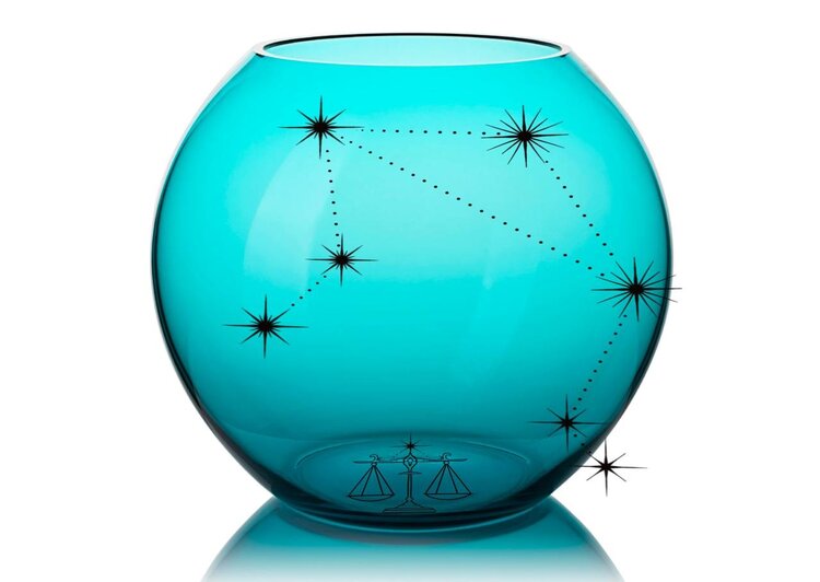 Skloglass Horoskoop WEEGSCHAAL op Kristallen bolvaas 180mm