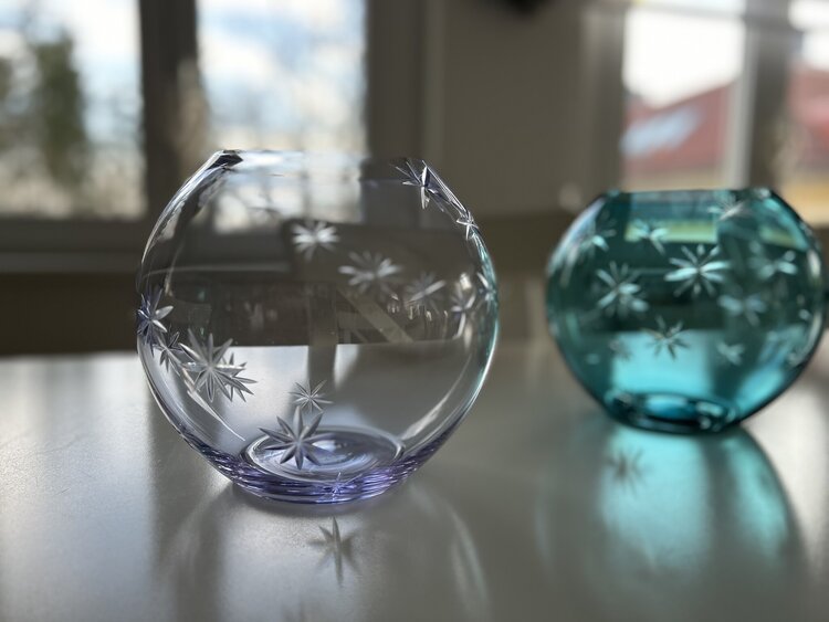 Skloglass Handgemaakt kristallen bolvaas 150mm  met handgeslepen motiev STER