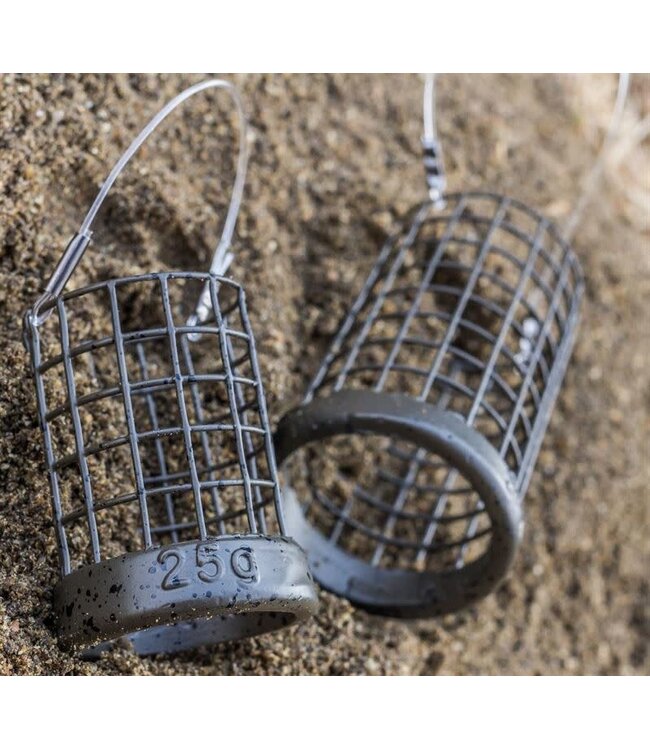 Preston Cages Feeder Distance