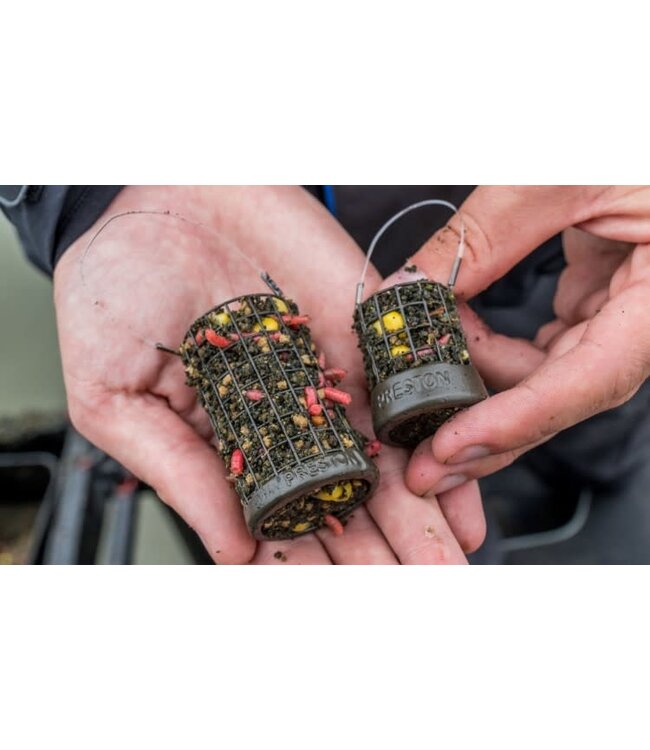 Preston Cages Feeder Distance