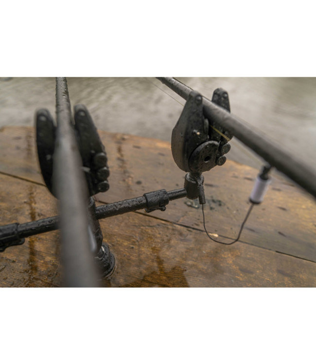 Avid Carp Lok Down Adjustable Buzz Bar 3 Rod (25.4cm-43.2cm)