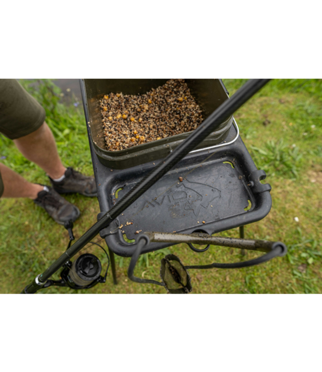 Avid Carp Bait Station