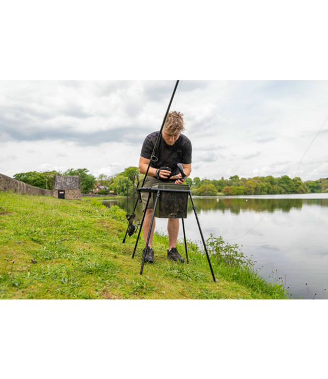Avid Carp Station d'Appâts