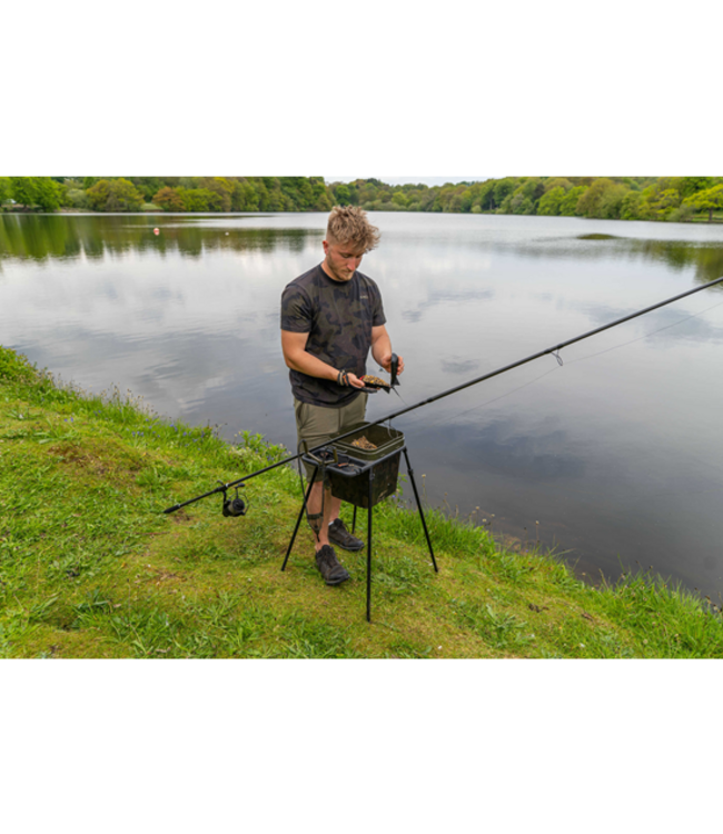 Avid Carp Bait Station