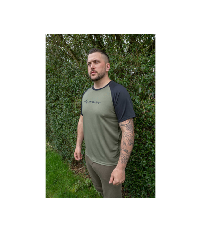 Korum Dri-Active Short Sleeve Medium