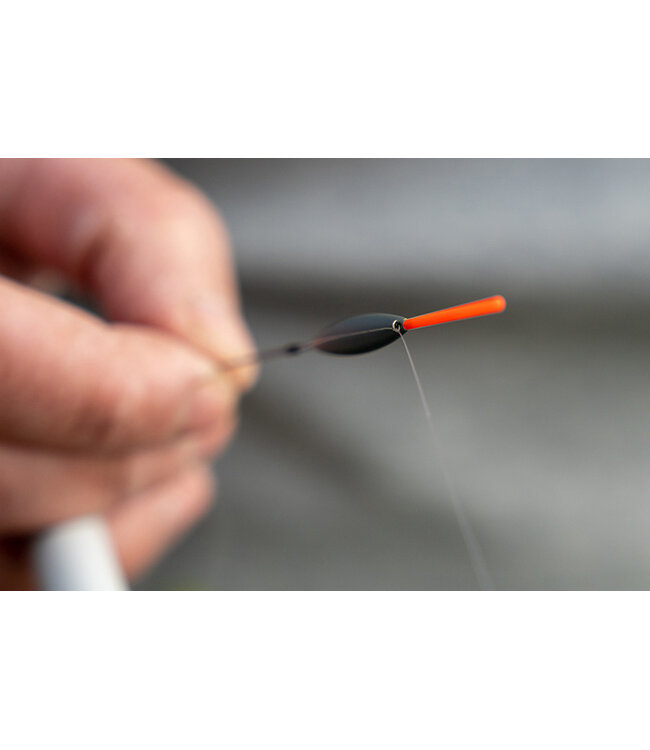 Matrix Finesse Slim Carbon Pole Float – Flotteur Hiver Fin avec Corps Rohacell, Quille Carbone 0.6mm et Antenne Creuse 1.5mm