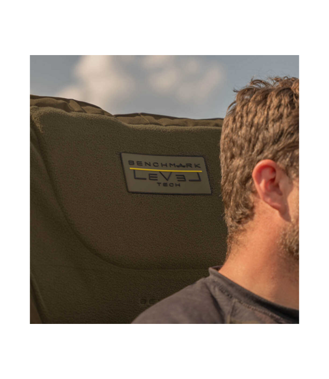 Avid Carp Benchmark Leveltech High Back Recliner Chair