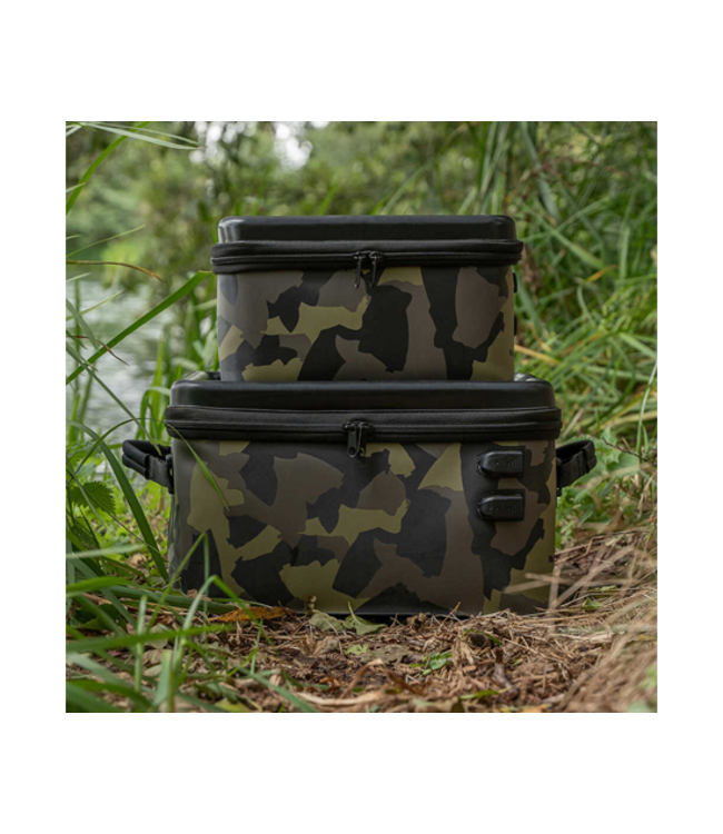 Avid Carp Stormshield Pro Tech Pack – Beschermende Tech Luggage met USB Charging Ports, Tabletstandaard en Verstelbare Dividers