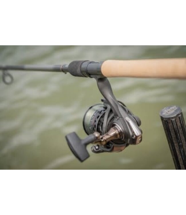Guru A-Class Reel 5000