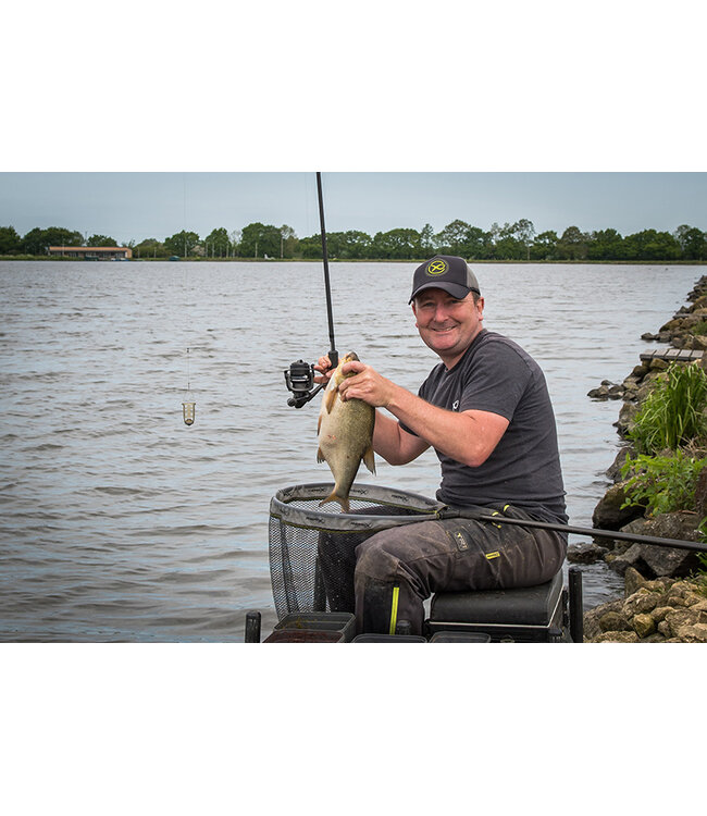 Matrix Plastic Orbit Feeder