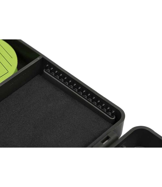 Fox Edges Large Rig and Disc Box (inklusive 50 Pins)