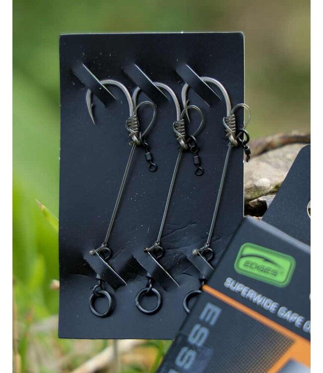 Fox Essentials Chod Rigs Super Wide Gape Out-Turned Eye (3 pcs)