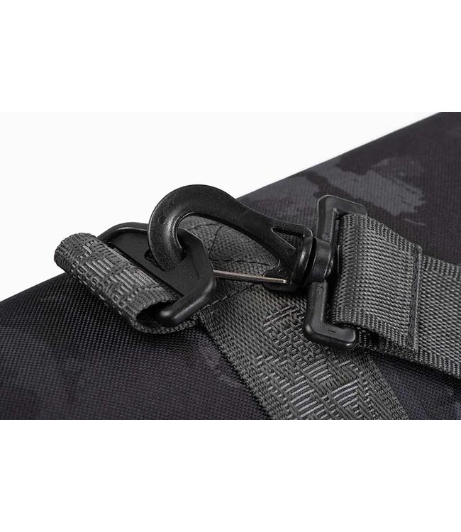 Fox Rage Rage Voyager Hard Rod Sleeve Triple