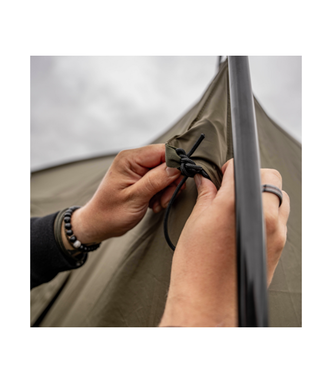 Avid Carp Revolve Screen House